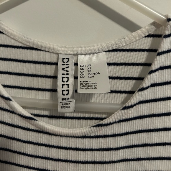 H&M (DIVIDED) Women’s Striped Bodycon Dress - Picture 3 of 3